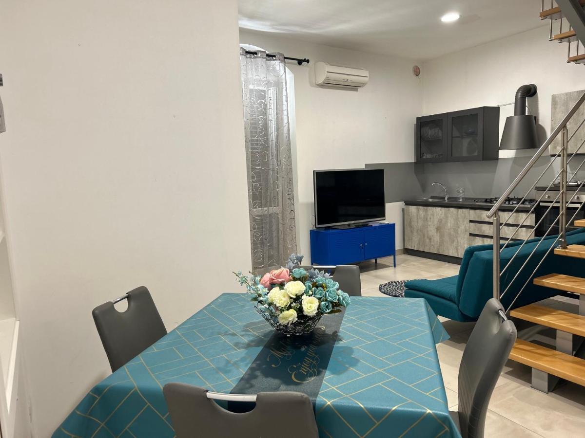 100 Passi Dai Sassi Acomodação com café da manhã Matera Exterior foto